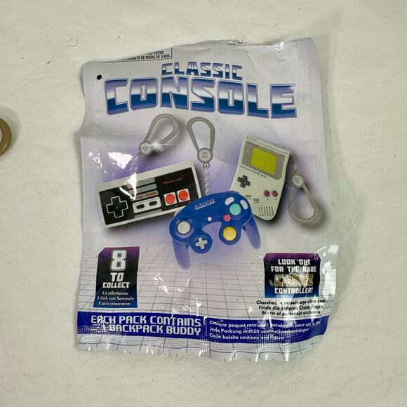 Set 2 Unused Nintendo Gold Gameboy and N64 Game Controller Backpack Clip - Picture 4 of 5